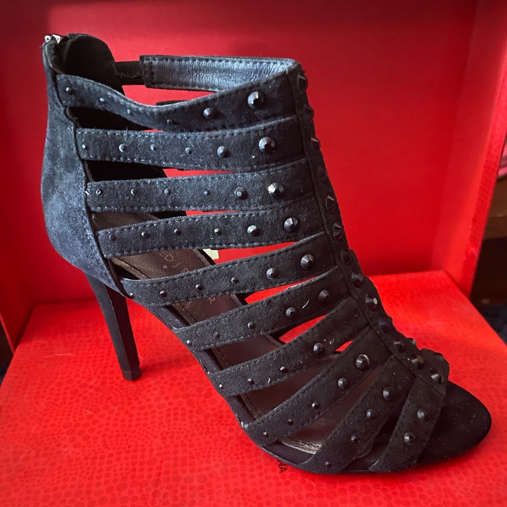 NIB! Donald J. Pliner Black Suede Strappy Caged Heels Suede 6.5